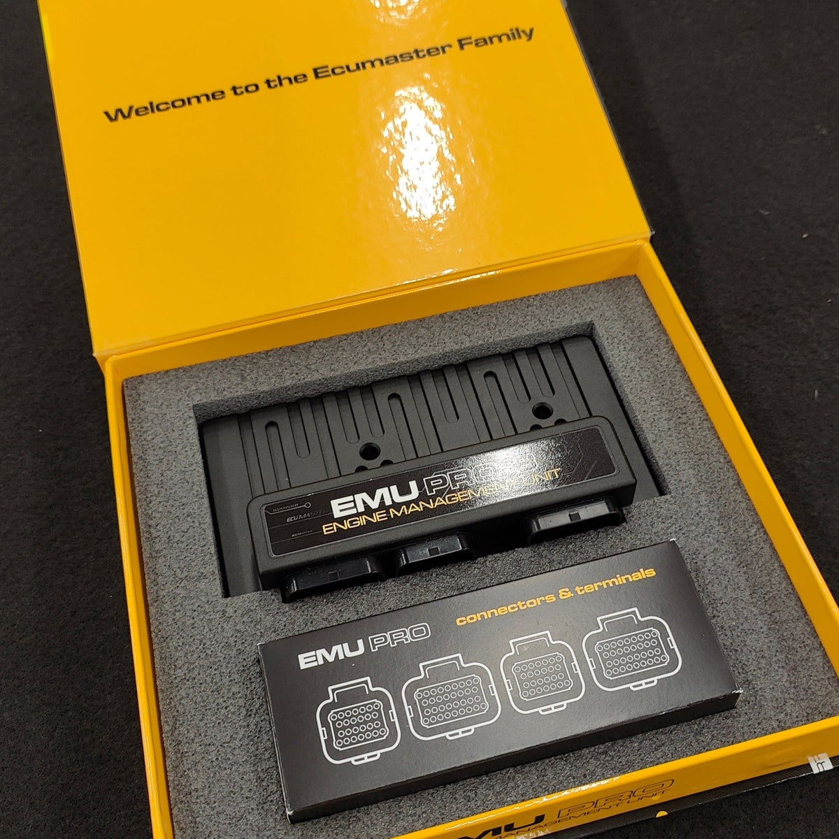 Emu Pro Ecumaster EMU Pro 8 - moottorinohjausyksikkö – PlaidTech